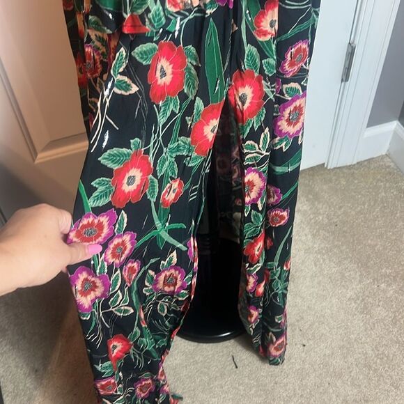 BNWT - MISA RED AND BLACK FLORAL HIGH NECK HALTER OPEN BACK MAXI DRESS - Picture 5 of 11